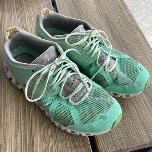 On Cloud X mint green. Size 6.5